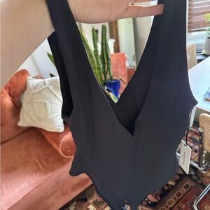 Aritzia Bobaton deep-V bodysuit NWT SZsm